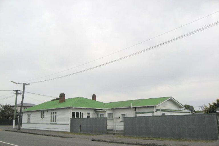 Photo of property in 1 Mcfaddens Road, St Albans, Christchurch, 8052