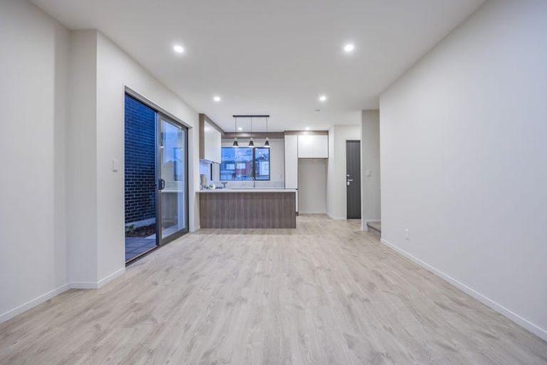 Photo of property in 18c Winfield Road, Kumeu, 0810