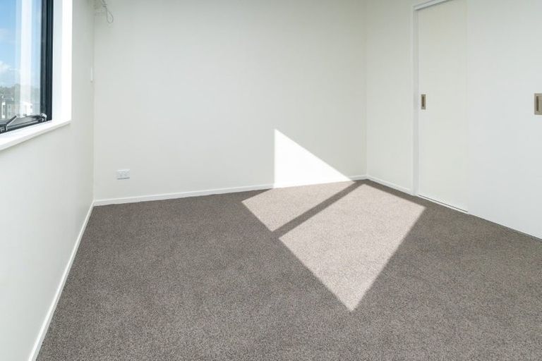 Photo of property in 5 Jabuka Street, Glen Eden, Auckland, 0602