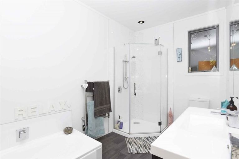 Photo of property in 56 Marama Avenue South, Otatara, Invercargill, 9879