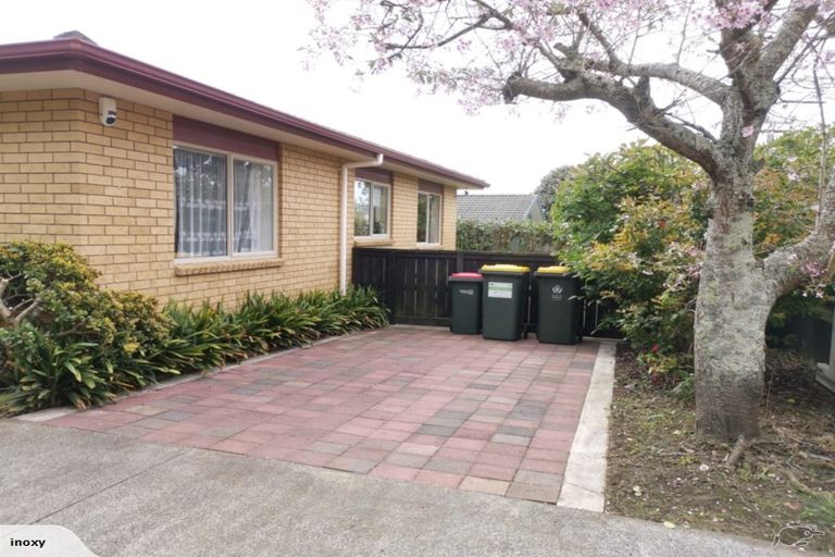Photo of property in 49 Crawford Avenue, Mangere Bridge, Auckland, 2022