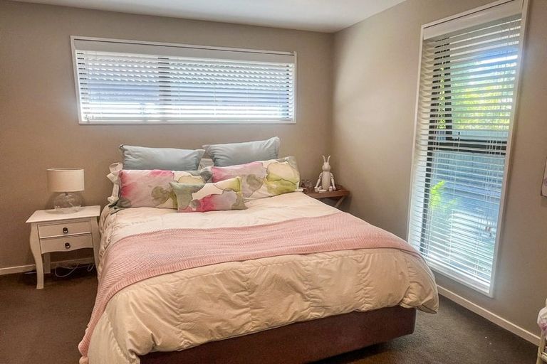 Photo of property in 2/9 Campbell Street, Sumner, Christchurch, 8081