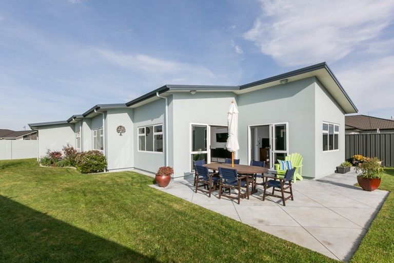 Photo of property in 5 Waitaki Way, Poraiti, Napier, 4112