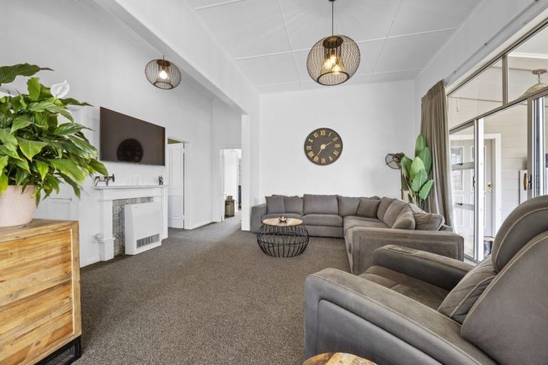 Photo of property in 18 Kawei Road, Ohawe, Hawera, 4671