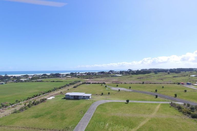 Photo of property in 12 Kokopu Street, Ahipara, Kaitaia, 0481