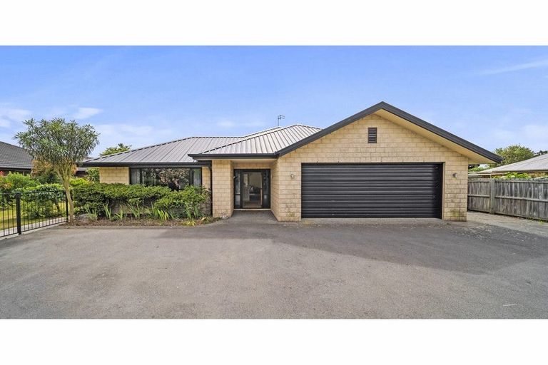 Photo of property in 13 Keats Place, Rolleston, 7614