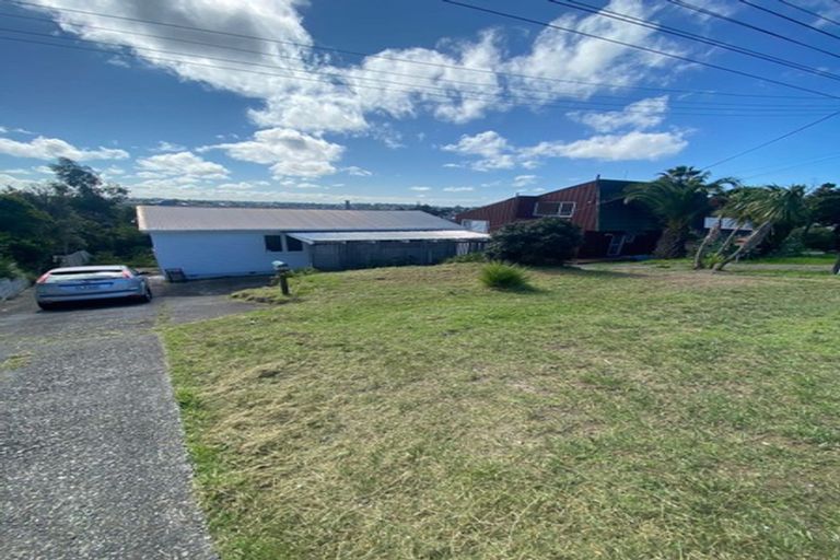 Photo of property in 579 East Coast Road, Browns Bay, Auckland, 0630