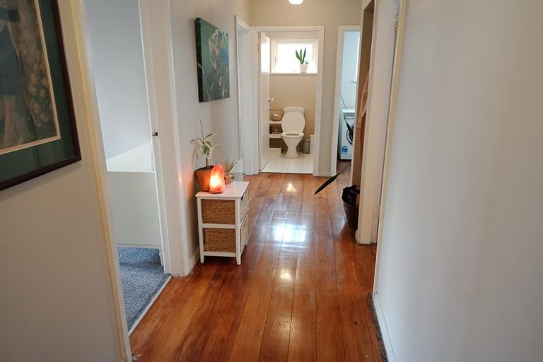 Photo of property in 8 Chester Road, Tawa, Wellington, 5028