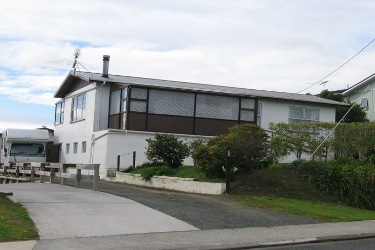 Photo of property in 23 Barrier View Road, Leigh, 0985