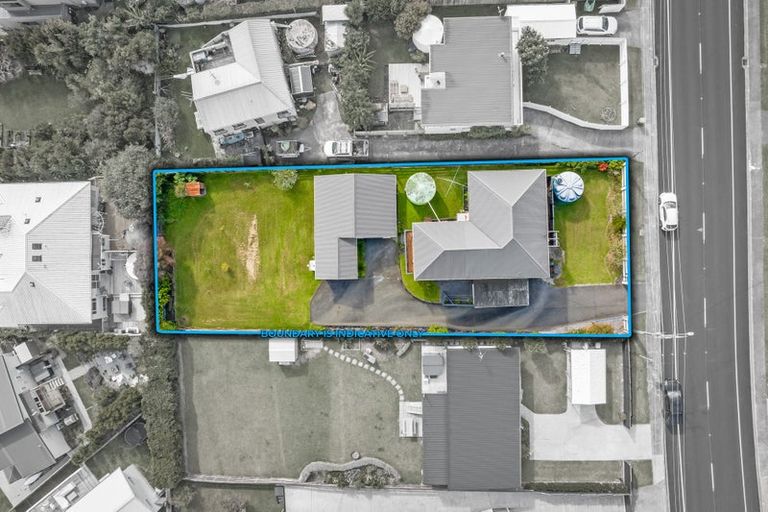 Photo of property in 1006 Whangaparaoa Road, Tindalls Beach, Whangaparaoa, 0930