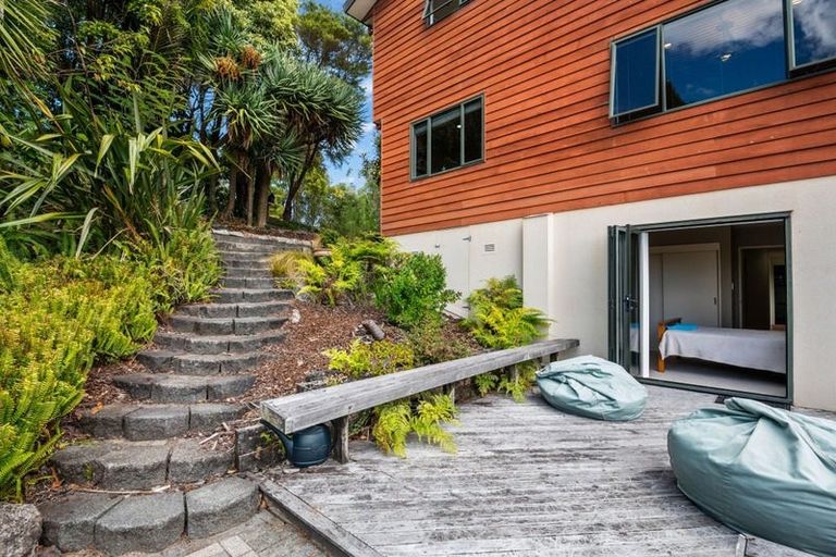 Photo of property in 199a Godley Road, Titirangi, Auckland, 0604