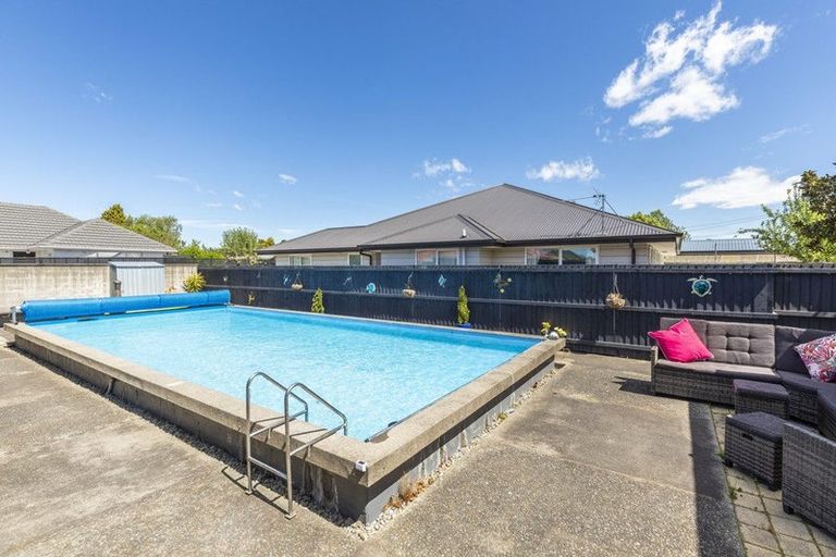 Photo of property in 18 Voss Street, Shirley, Christchurch, 8013