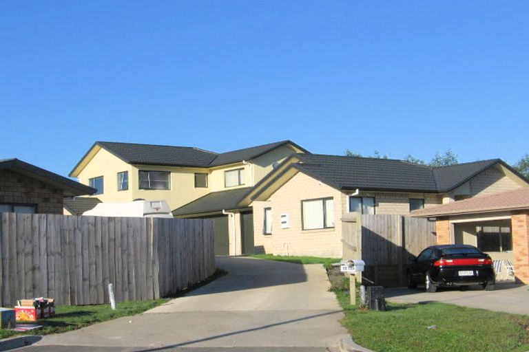 Photo of property in 12 Mediterranean Way, Goodwood Heights, Auckland, 2105