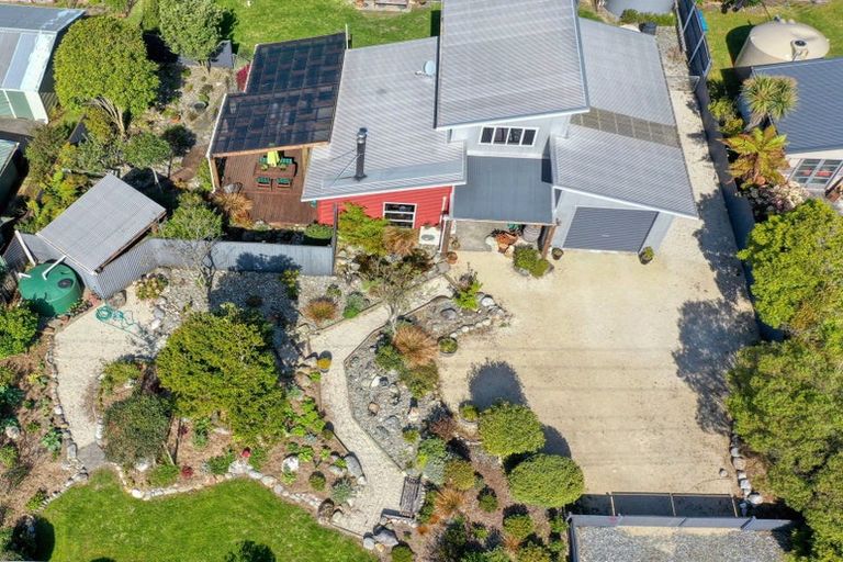 Photo of property in 14 Butlers Road, Ruatapu, Hokitika, 7883