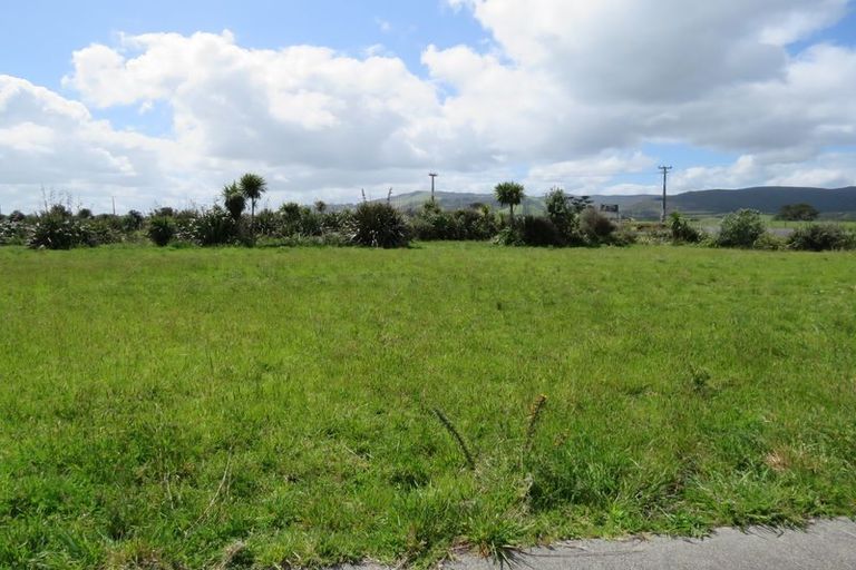 Photo of property in 12 Kokopu Street, Ahipara, Kaitaia, 0481
