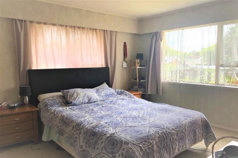 Photo of property in 1/103 Glenmore Road, Sunnyhills, Auckland, 2010