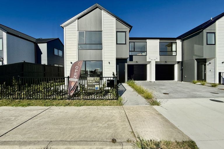 Photo of property in 142 Vintry Drive, Kumeu, 0810