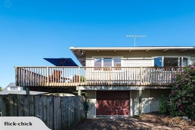 Photo of property in 1/448 Whangaparaoa Road, Stanmore Bay, Whangaparaoa, 0932