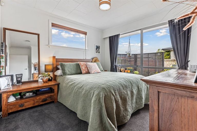 Photo of property in 10 West-watson Avenue, Hillmorton, Christchurch, 8025