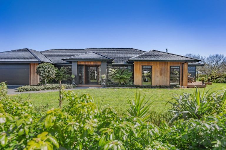 Photo of property in 35 Pinot Crescent, Ohau, 5570