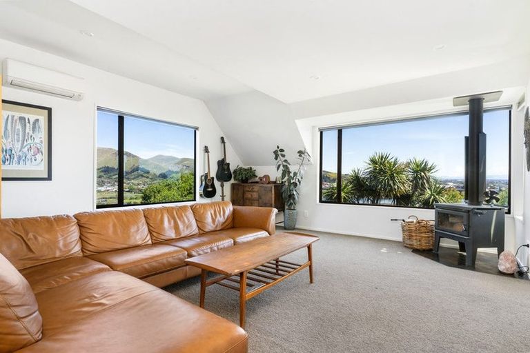 Photo of property in 3 Roland Lane, Mount Pleasant, Christchurch, 8081