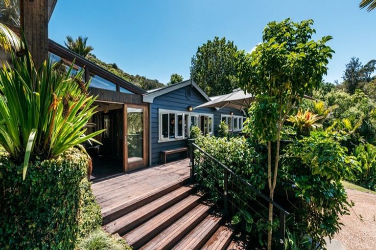 Photo of property in 27-29 Te Toki Road, Ostend, Waiheke Island, 1081