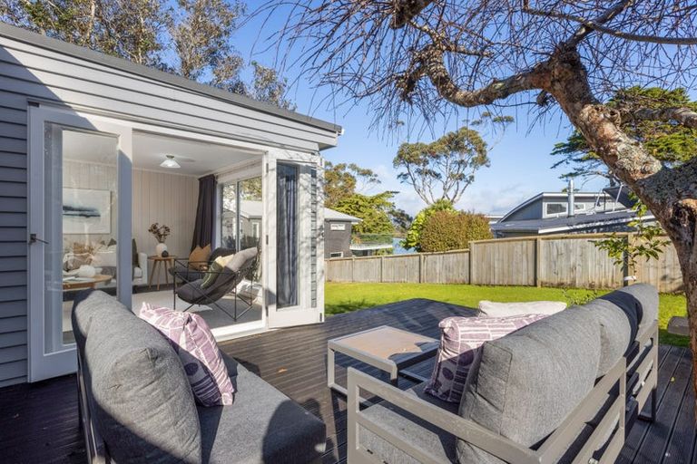 Photo of property in 34a Abbotleigh Avenue, Te Atatu Peninsula, Auckland, 0610