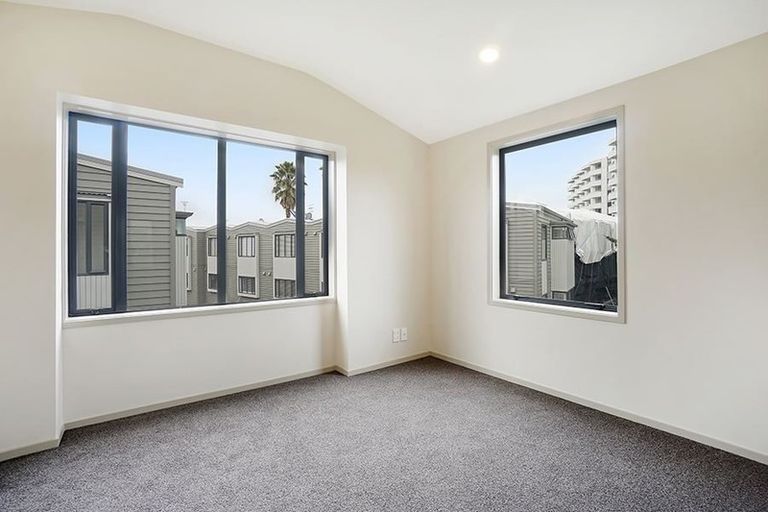 Photo of property in 21 Dovedale Place, Parnell, Auckland, 1010