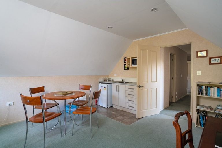 Photo of property in 25 Te Moenga Park, Acacia Bay, Taupo, 3330