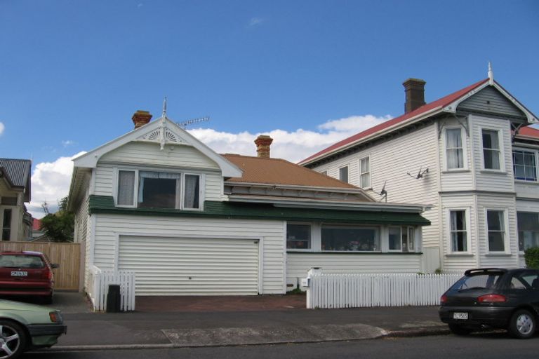 Photo of property in 19 Queens Parade, Devonport, Auckland, 0624