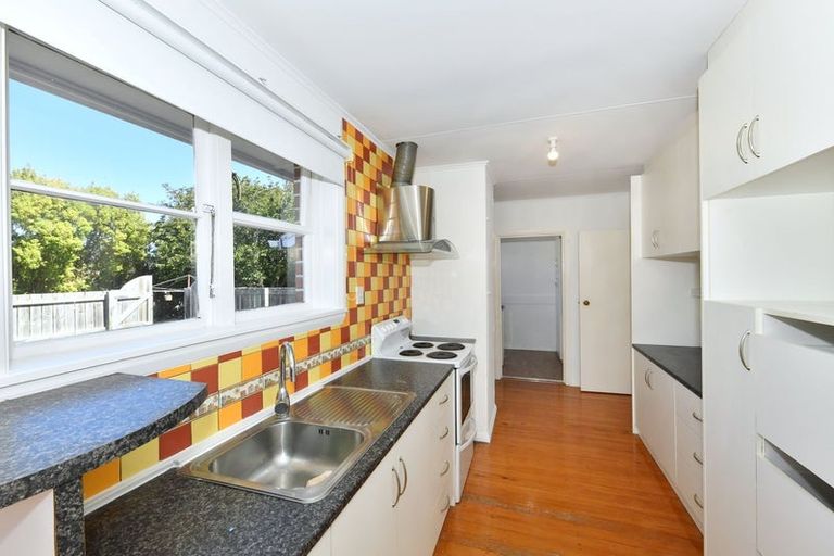 Photo of property in 16 Attlee Crescent, Bryndwr, Christchurch, 8053