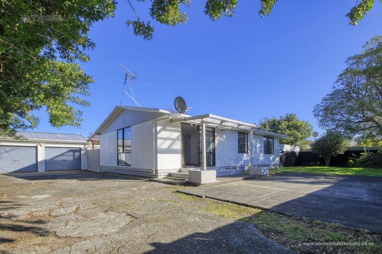 Photo of property in 101 Shifnal Drive, Randwick Park, Auckland, 2105
