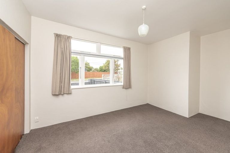 Photo of property in 1 Mahoe Place, Gonville, Whanganui, 4501