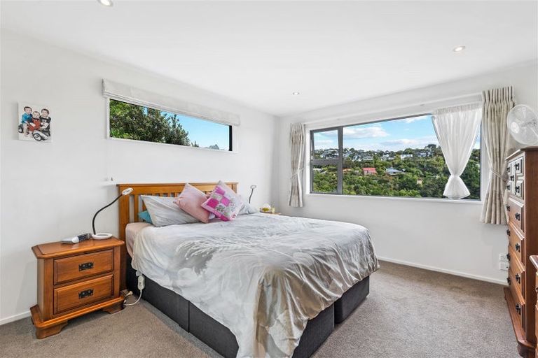 Photo of property in 18 Maffeys Road, Mount Pleasant, Christchurch, 8081