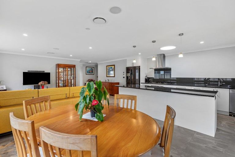 Photo of property in 67 Awatira Drive, Papamoa Beach, Papamoa, 3118