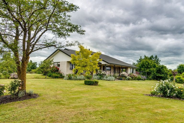 Photo of property in 400 Racecourse Road, Waipukurau, 4282