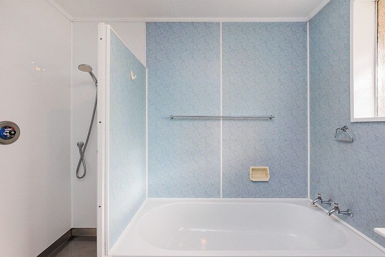 Photo of property in 3 Frimley Street, Awapuni, Palmerston North, 4412