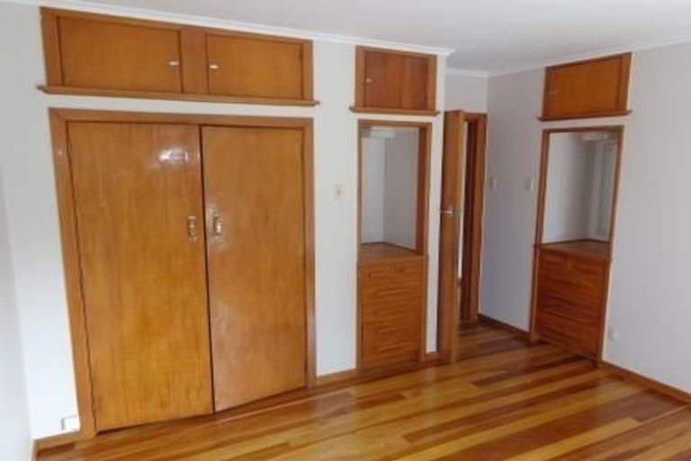 Photo of property in 129 Rathgar Road, Henderson, Auckland, 0610