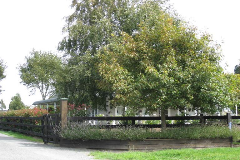 Photo of property in 102 Tosswill Road, Prebbleton, 7604