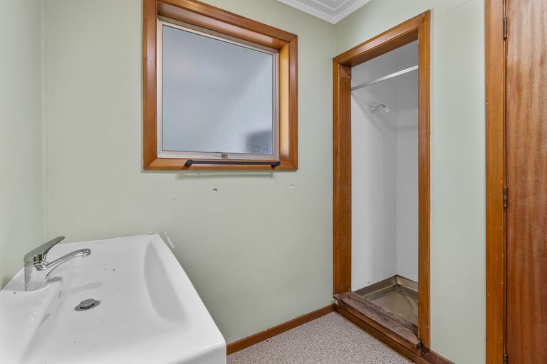Photo of property in 1 Beach Street, Waikouaiti, 9510