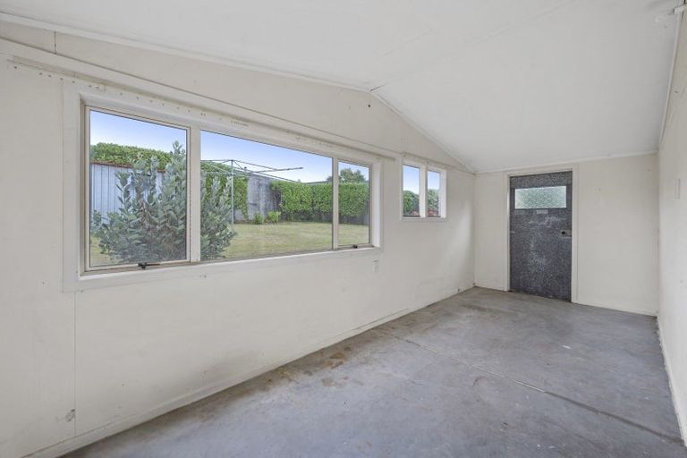 Photo of property in 100 Pandora Avenue, Sunnybrook, Rotorua, 3015