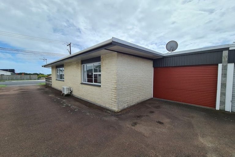 Photo of property in 137a Ngamotu Road, Spotswood, New Plymouth, 4310