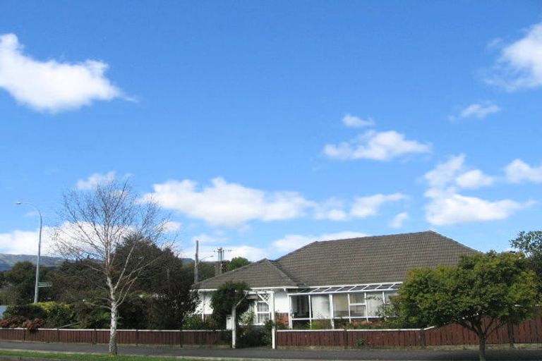 Photo of property in 2 Victoria Street, Ebdentown, Upper Hutt, 5018