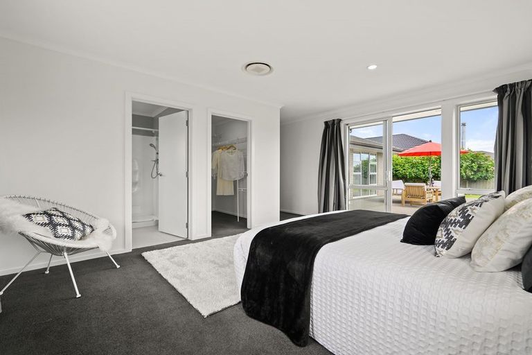 Photo of property in 21 Tosswill Road, Prebbleton, 7604