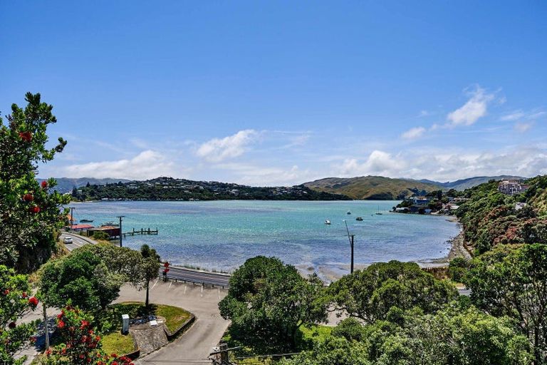 Photo of property in 82 Paremata Road, Paremata, Porirua, 5024