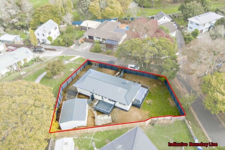 Photo of property in 14 Chantal Place, Red Hill, Papakura, 2110