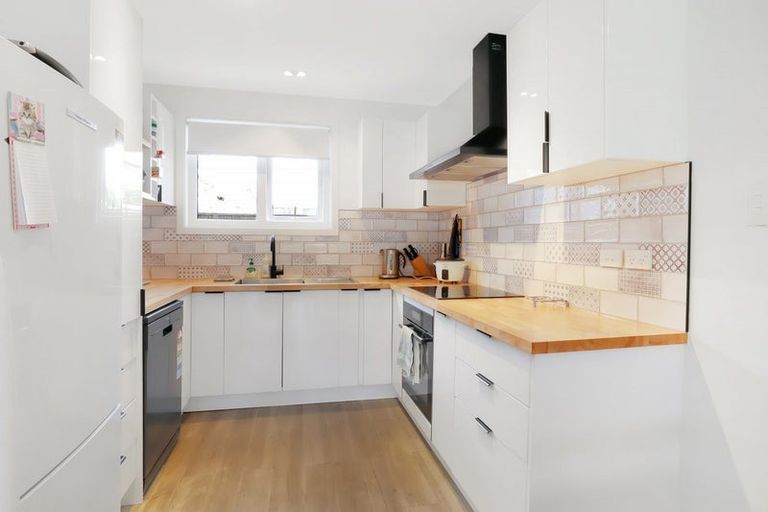 Photo of property in 2/46 Fairfield Avenue, Addington, Christchurch, 8024