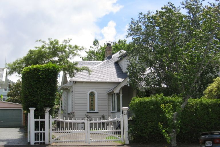 Photo of property in 28 Dexter Avenue, Mount Eden, Auckland, 1024
