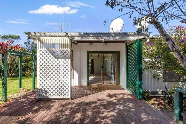 Photo of property in 41 Avenue Road, Foxton, 4814