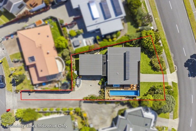 Photo of property in 8 Millennium Hill, Paraparaumu, 5032
